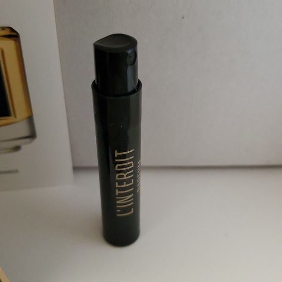 Givenchy L'Interdit - Picture 2 of 3